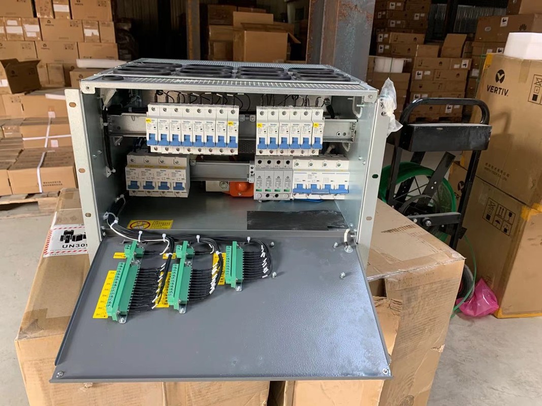 Vertiv Emerson Power Rack Power System Netsure 731A91-S2 48/450A With VERTIV R48-3000e3