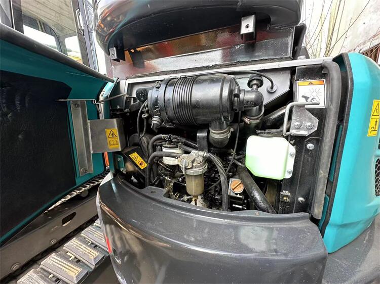 YANMAR Engine Used KOBELCO35 Crawler Excavator Original Hydraulic Cylinder Second Hand