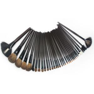 China OEM Wood Handle 32 Pcs Cosmetic Makeup Brush Set For Beginners wholesale