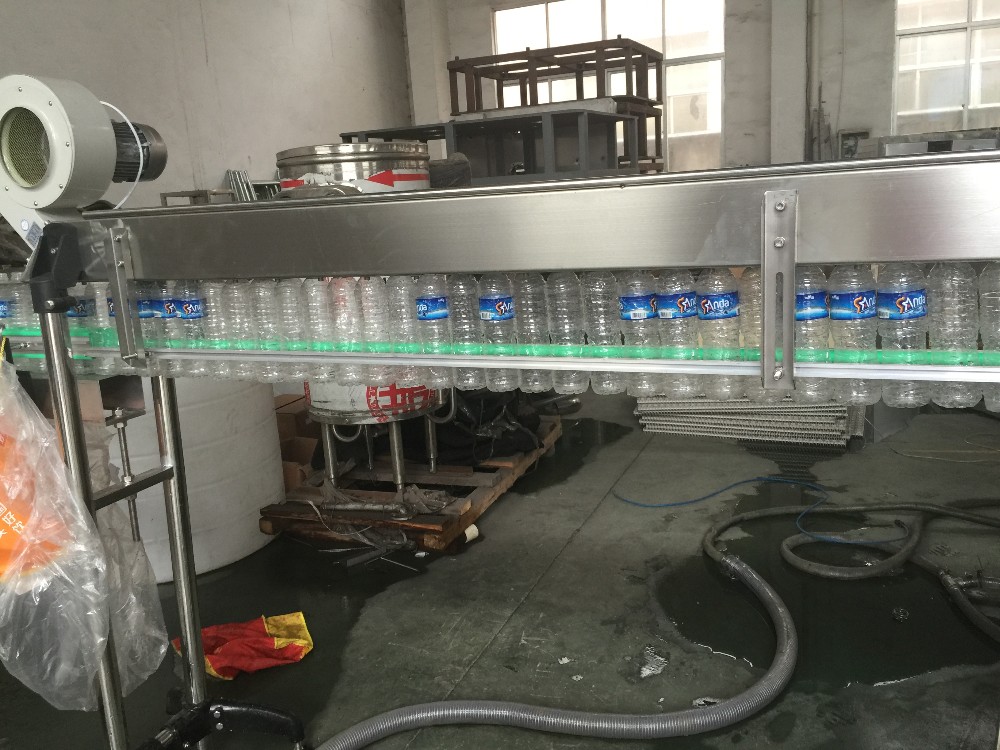 Automatic bottling water rinsing filling capping machine price