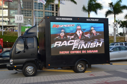 2S Driving Method Outdoor Mobile Advertising Truck High Definition Outdoor LED Billboard