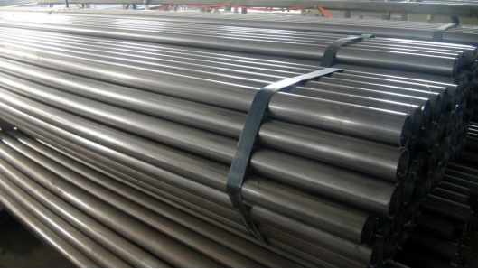 Heavy Wall Stainless Steel Round Pipe Cold / Hot Rolled Strong Structural Strength