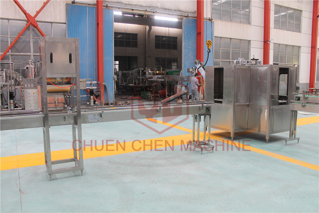 Low Noise Mineral Water Barrel Washing Filling Machine For Big Bottle 19L 20L