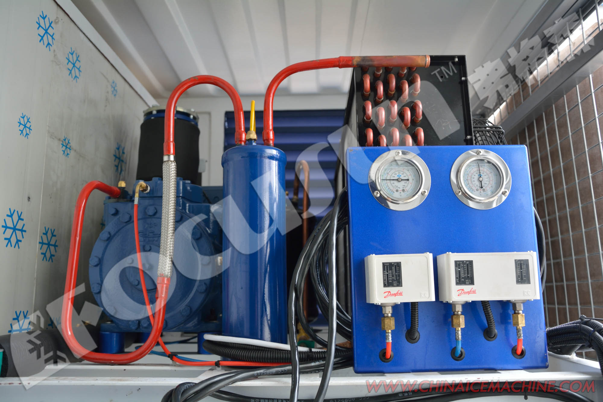 Containerized Cold Room with Lead-Acid Battery Solar Power Panel and Video Inspection