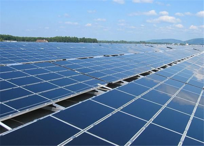 High Light Transmittance Tempered Solar Glass / Low Iron Patterned Glass For Solar Cell