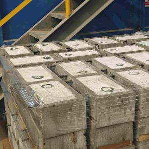 China Good Thermal Shock Resistance Fireclay Glazed Thin Brick For Furnace Door Customizable Products wholesale
