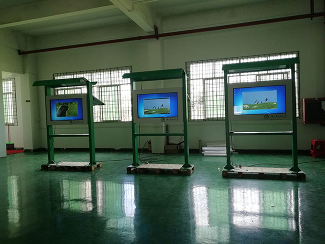 Various Color 49 Inch Portable LCD Advertising For Outdoor Outdoor LCD Kiosk Digital Signage And Displays