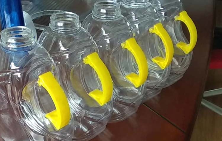 Design 4 Cavity Semi Automatic PET Bottle Blowing Machine for Max. Bottle Height 5000mm
