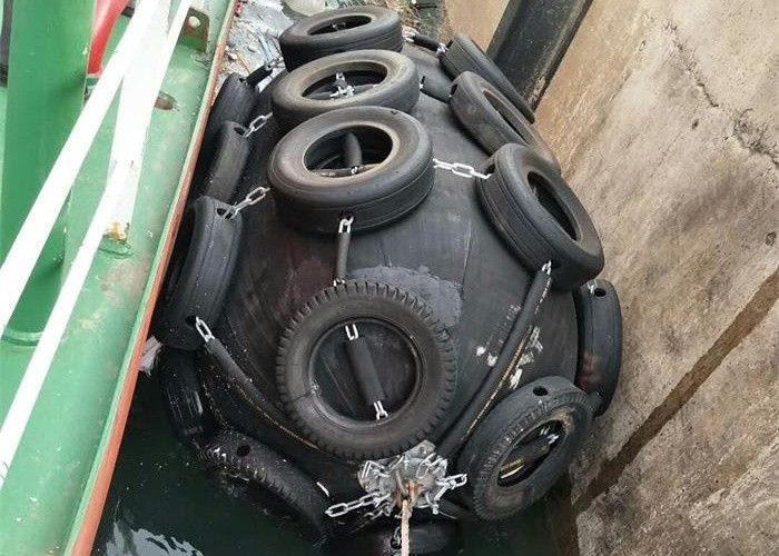 Yokohama Floating Ship Fender Pneumatic Boat Marine Rubber Fender