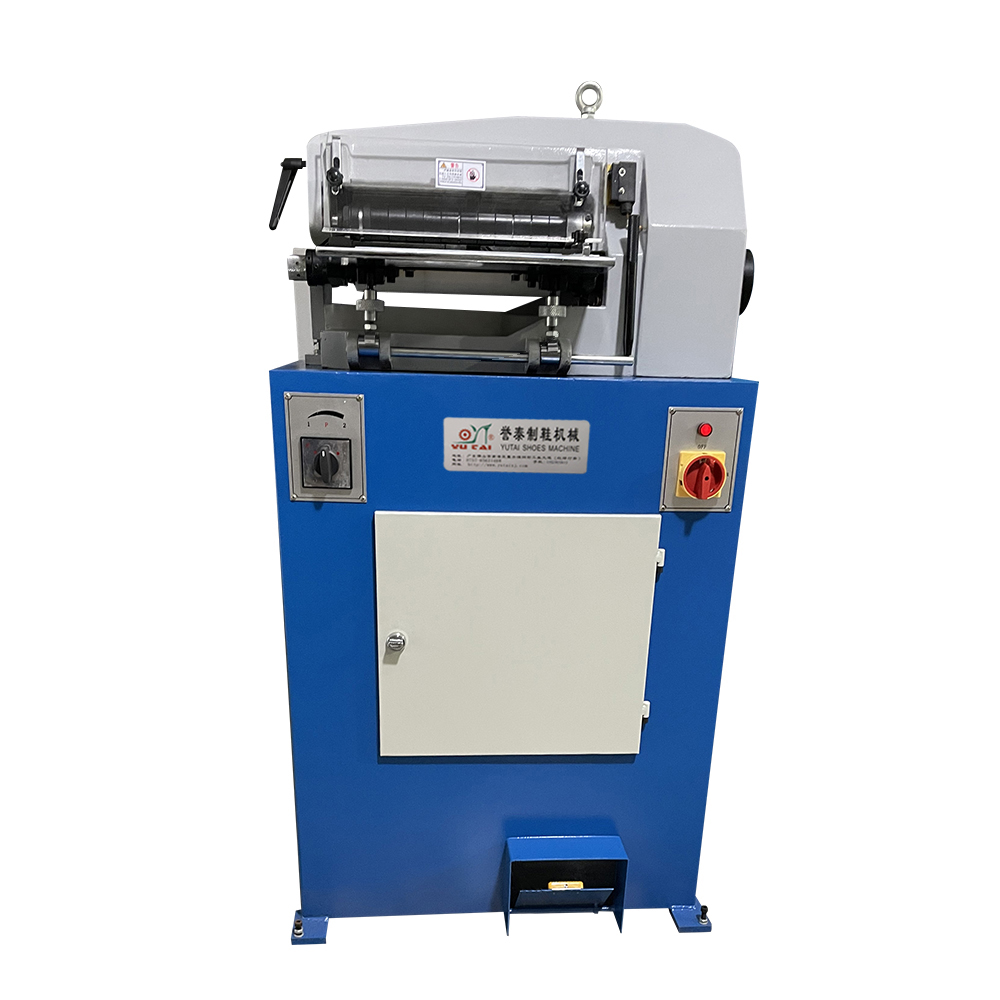 High Precision Leather Belt Strap Cutting Machine Energy Efficiency Smooth And Safety