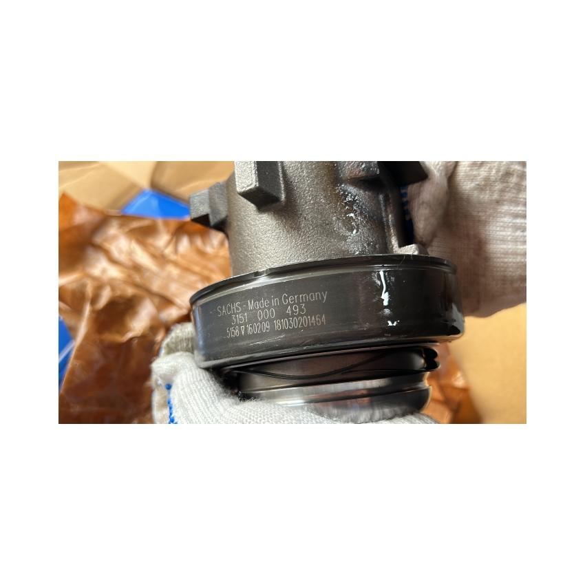 1975-1991 Mercedes-Benz Heavy Duty Clutch Release Bearing 3151000493 Central Slave Cylinder