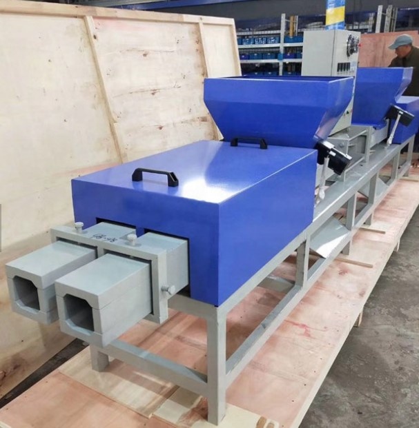Waste Sawdust Recycling Wood Feet Block Hot Press Machine with 550-700 kg/m3 Pressure
