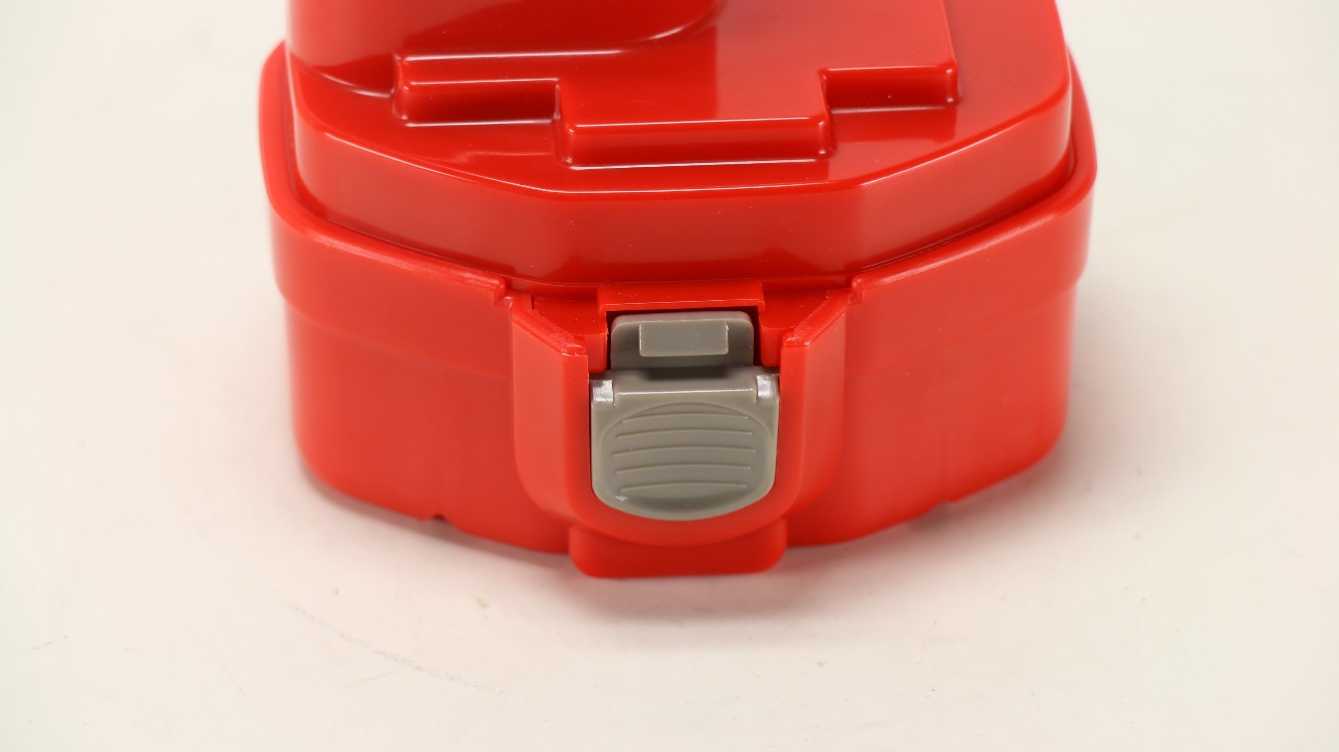 14.4V 2500mAh Lithium Makita Power Tool Battery Replacement 1420 1422 1433