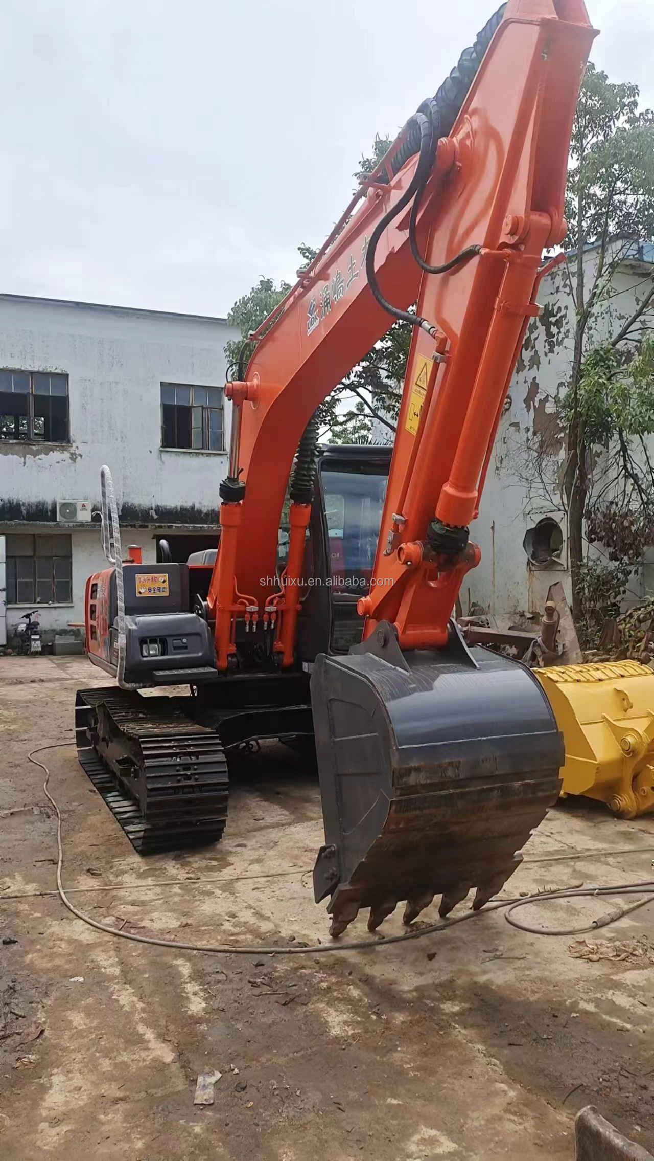 NEW arrivals Reliable Quality HITACHI ZX130 digger used excavators low price for sale