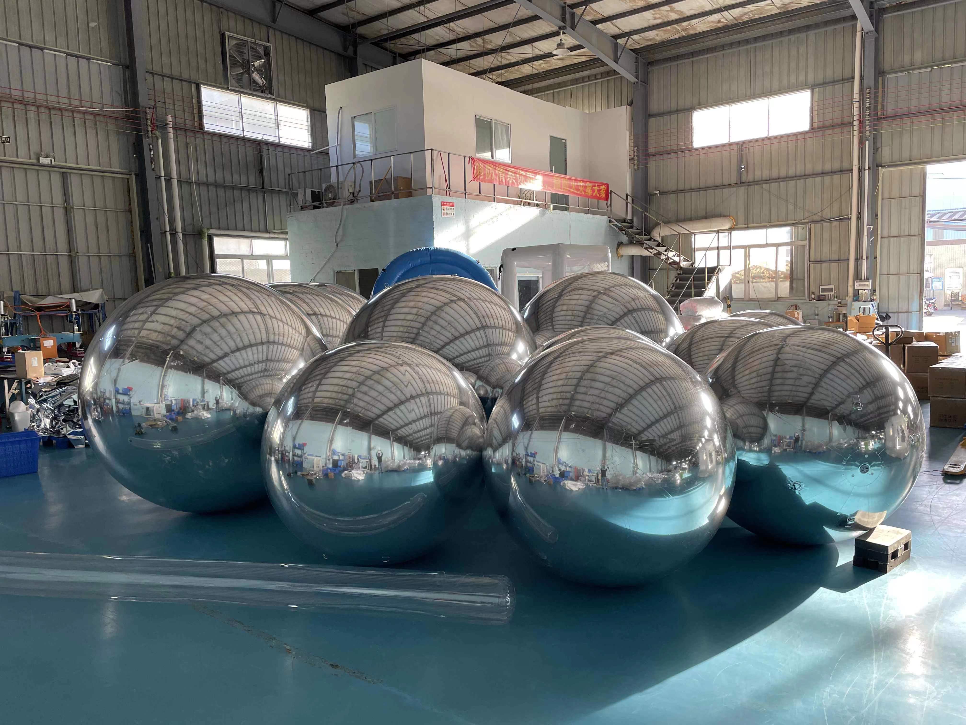 Double Layer PVC Large Mirror Ball Outdoor Decorative Inflatable