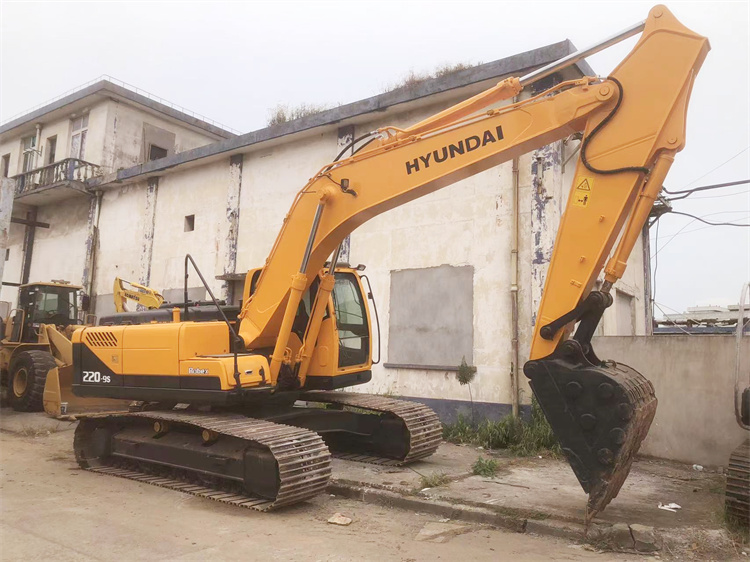 Korea Original 80cm Crawler Chain 22 Ton Used Hyundai 220 Excavator 1889 Working Hours