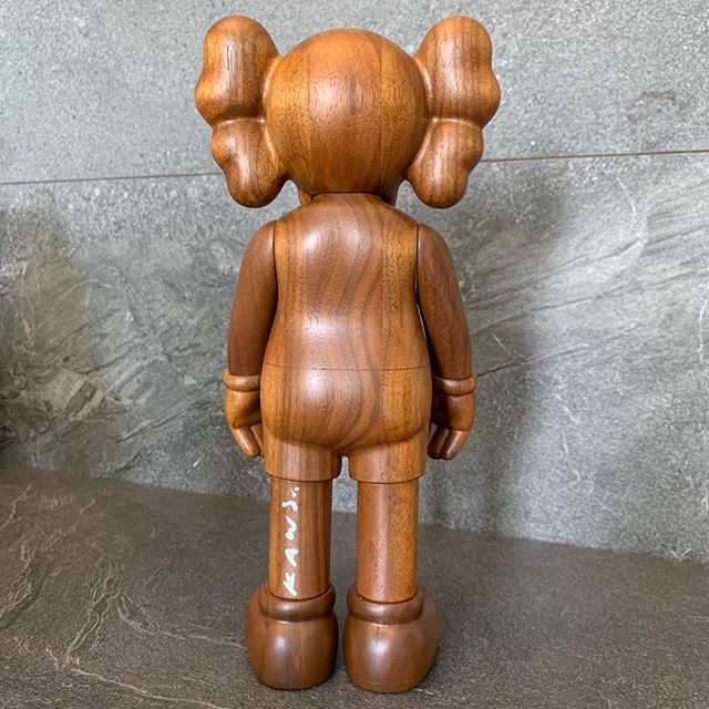 Non Toxic Hand Carved Wood Sculptures , Large Wood Carved Bears