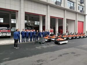 China Warehouses Fire Fighting Robot Car Remote Control Distance Of 1700m wholesale