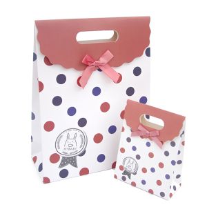 China Custom Logo Recyclable Grey Board Gift Bag with UV Printing wholesale