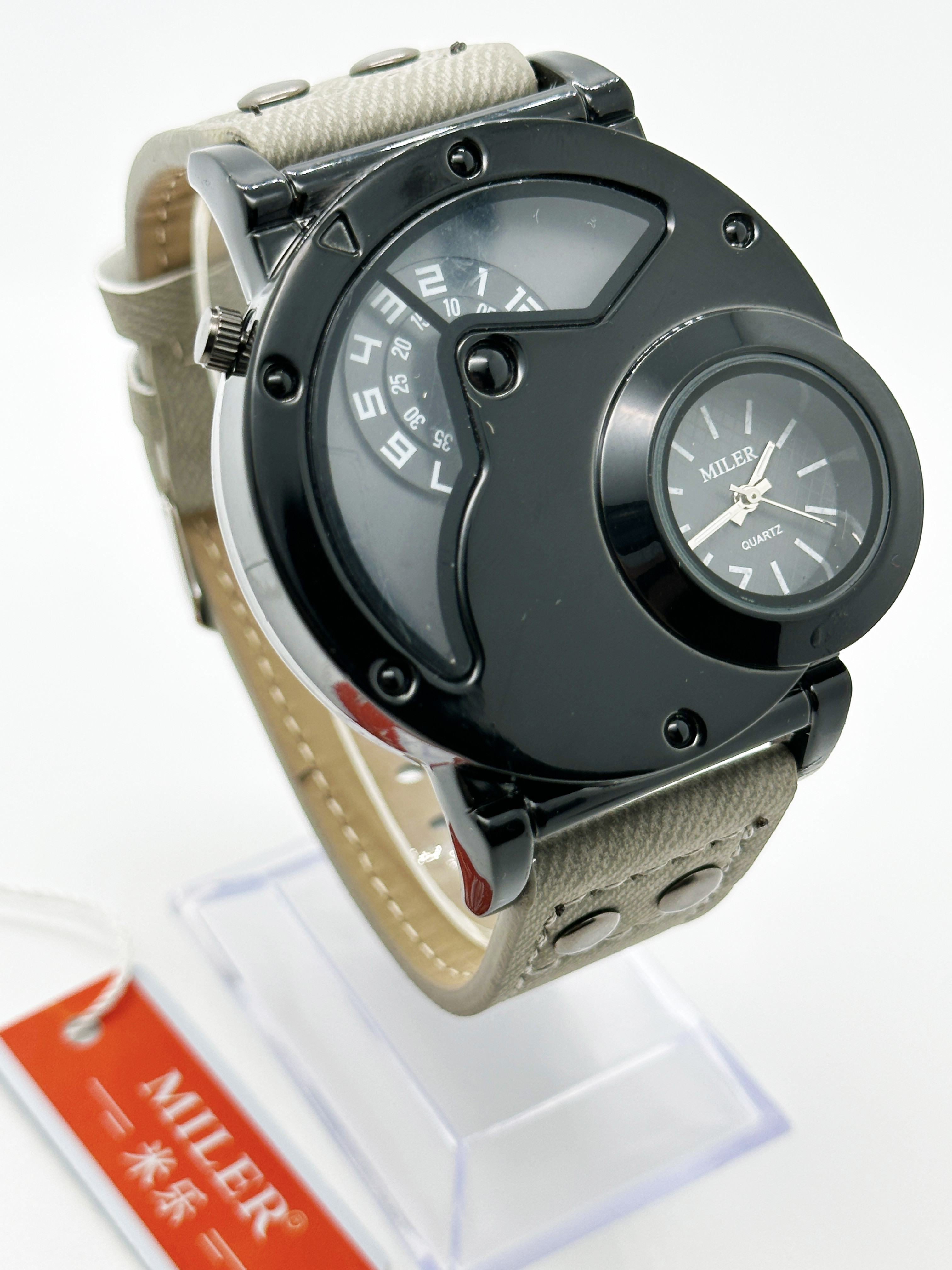 Durable Denim Quartz Wrist Watch Custom Logo With Secure Hook Buckle