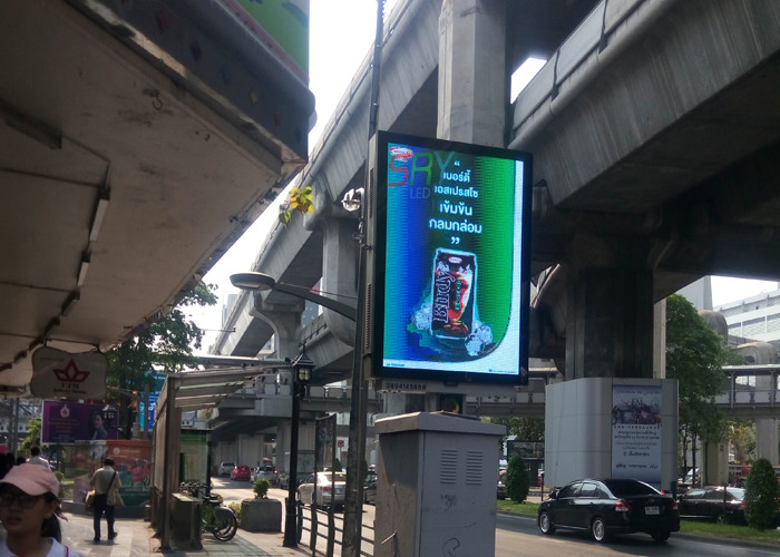 P5 P6 P8 Roadside Street Lamp Pole Commercial Led Display Creative Led Open Sign Solar Power