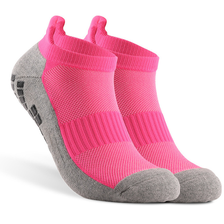 Standard Thickness Men's Anti Slip Custom Grip Sports Ankle Socks for Football Running