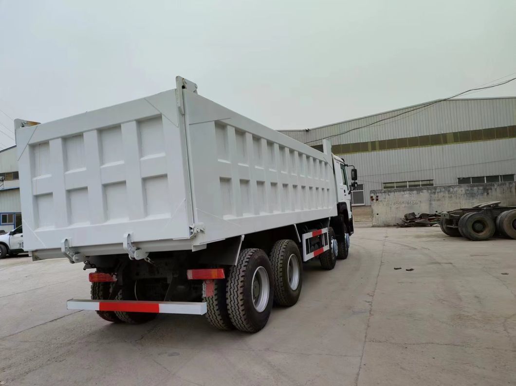 375HP Sinotruk HOWO 8*4 Dump Truck Secondhand Truck 12 Wheels White Transportation