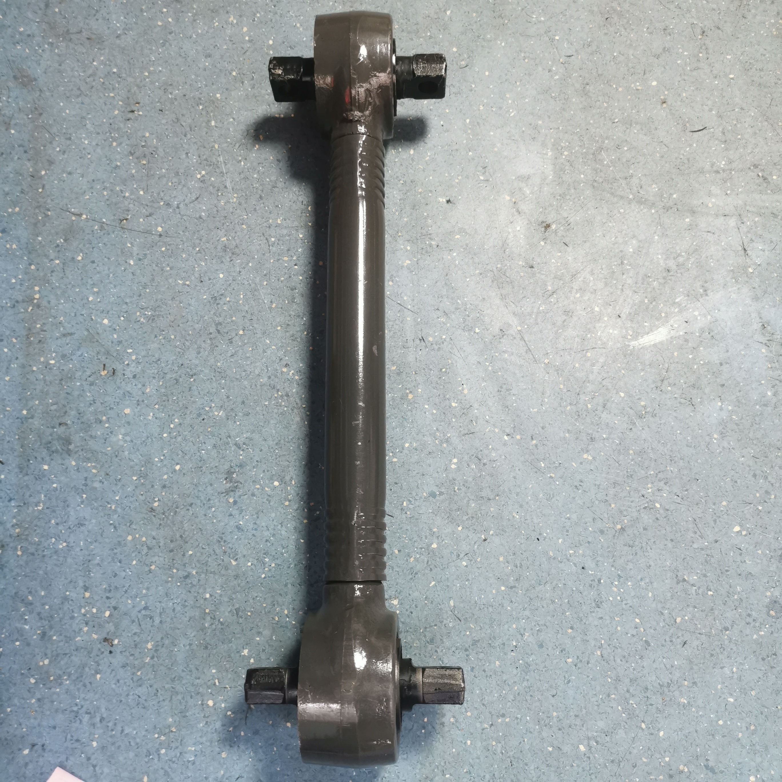 Torque Thrust Rod Front Lower Track Control Arm 6593501606 for F2000 Heavy Duty Truck
