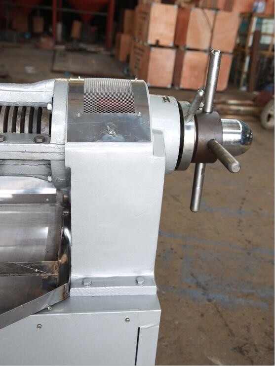 RF95-A 150-200Kg/h peanut oil pressing machine