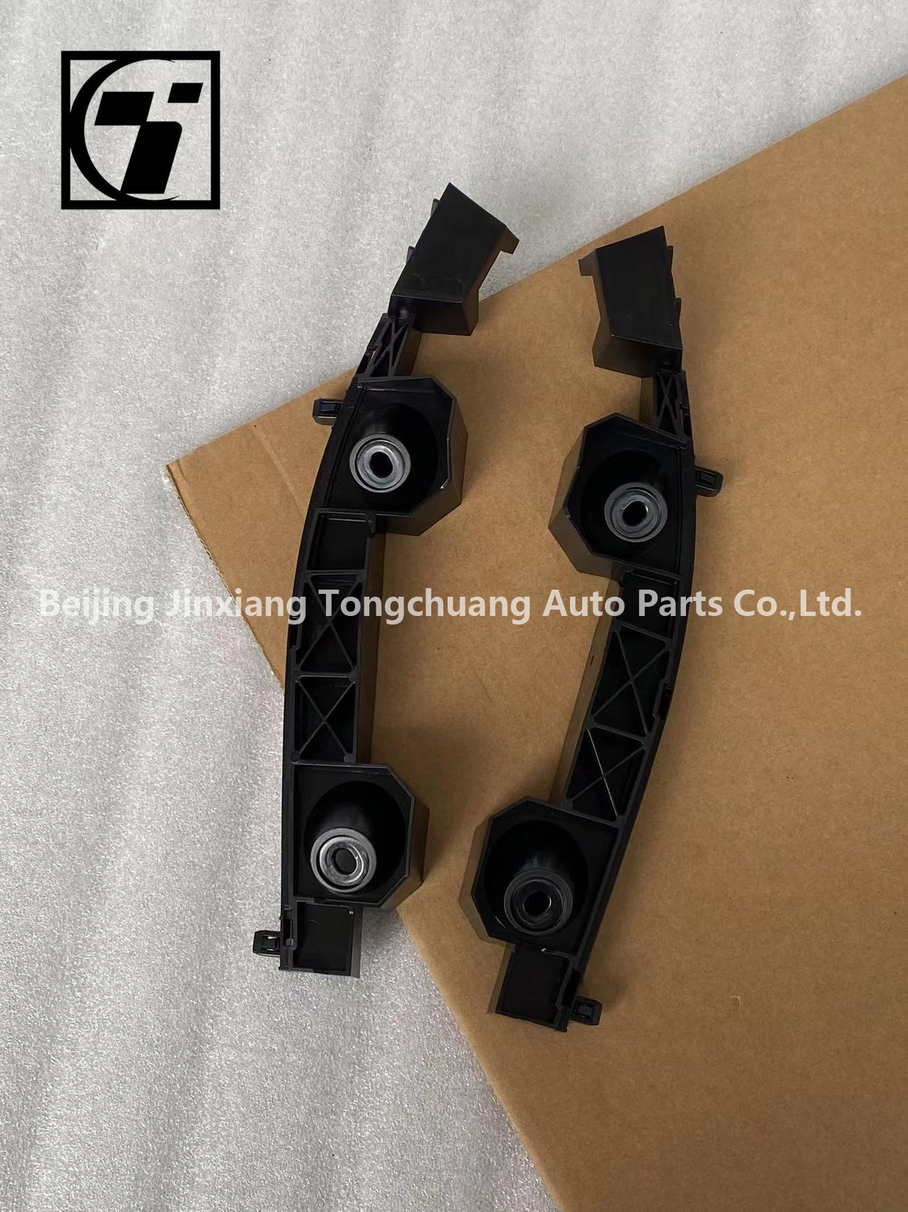 Foton P1531020012A0 Front Bumper Positioning Bracket First Generation GRATOUR ix5 MPV