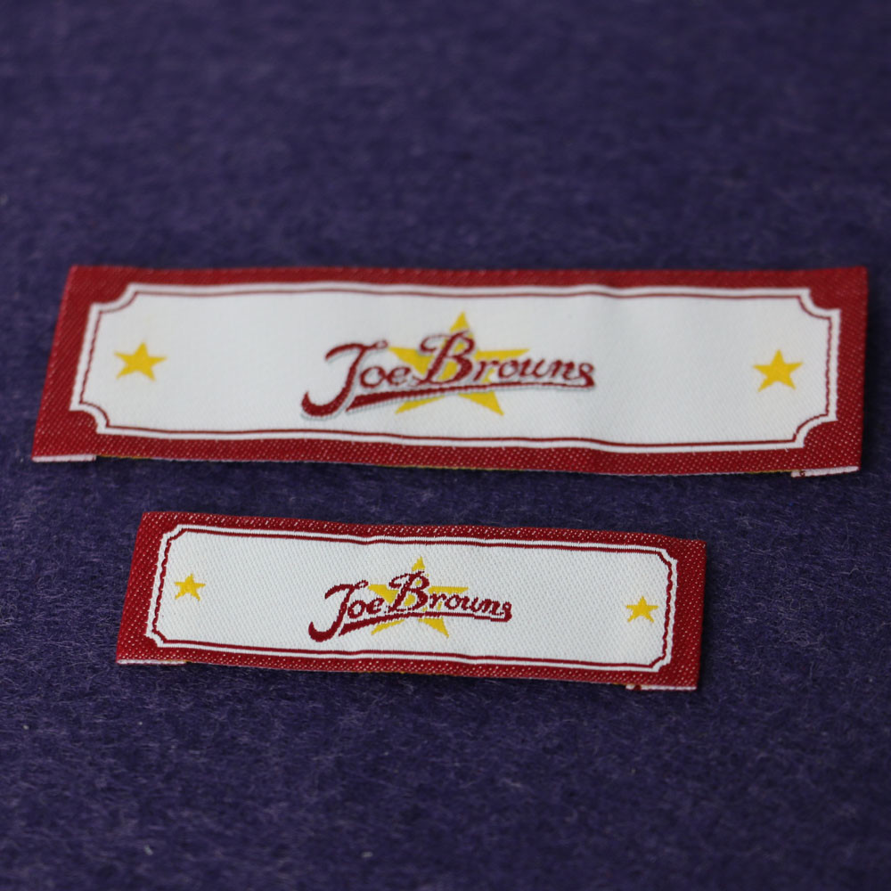 Sew On Iron On Woven Apparel Tags / Rectangle Woven Fabric Labels