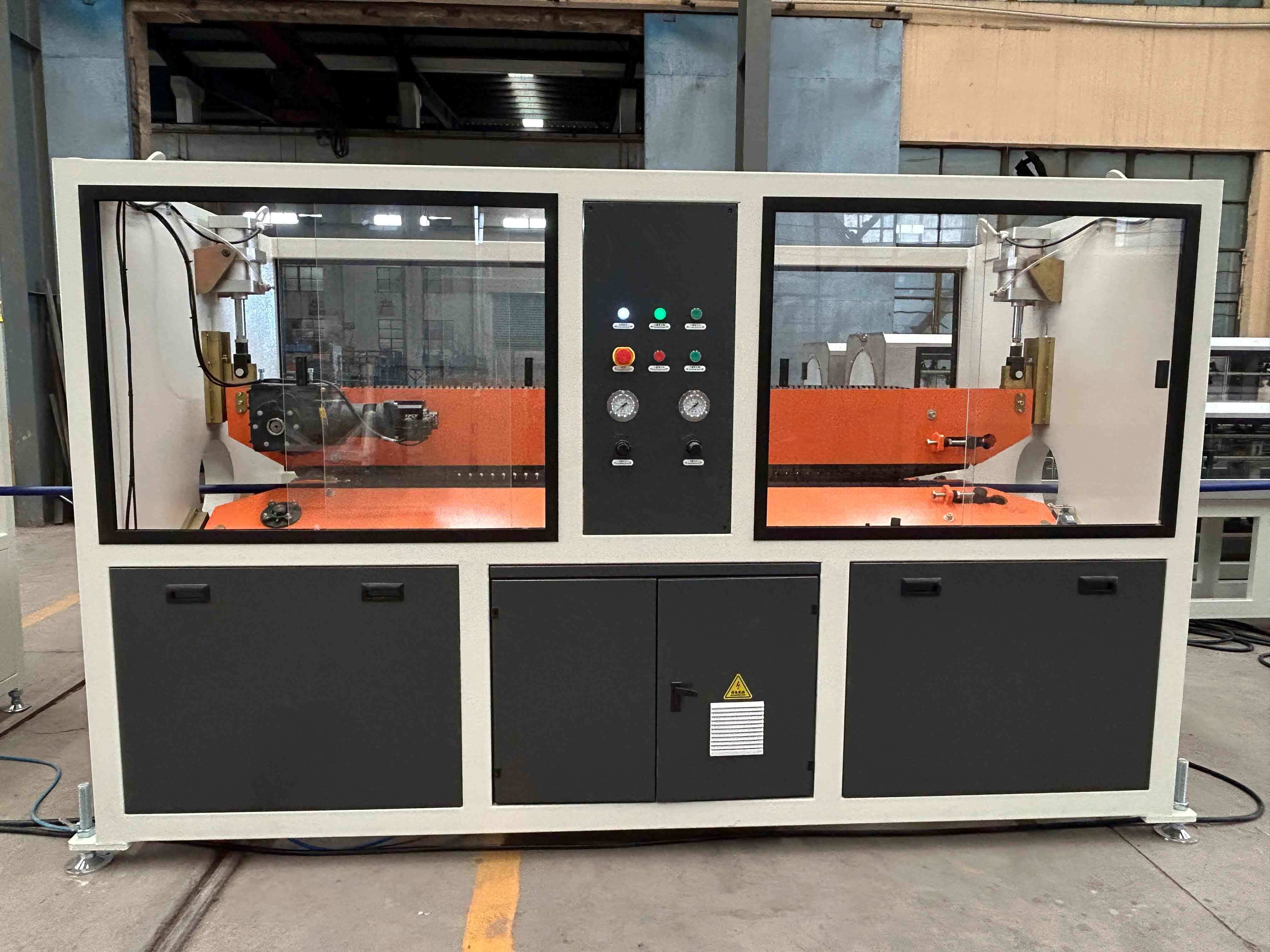 16-63mm PPR Pipe Extrusion Line with Vacuum Calibration Spraying Cooling Tank Machines