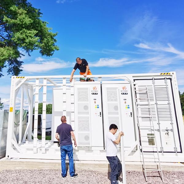 Industrial Containerized Battery Energy Storage System 400V - 800V For Peak