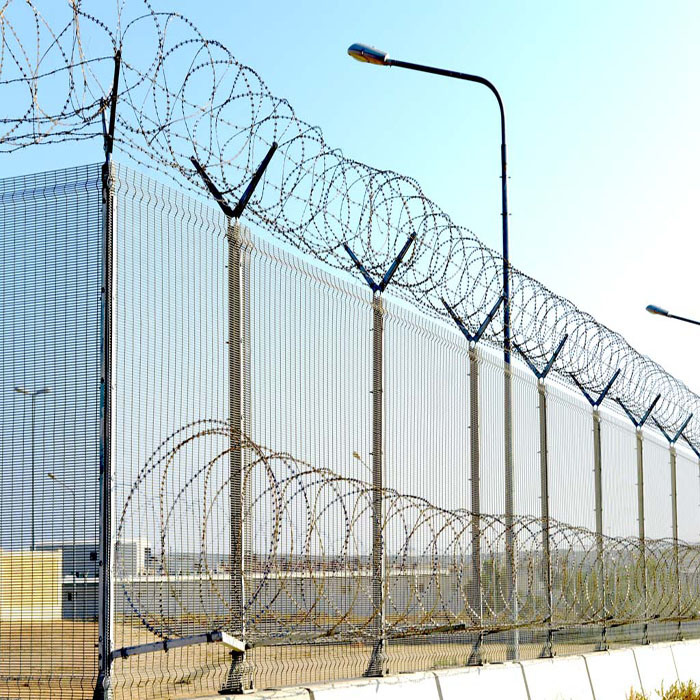 Clearvu 358 Anti Climb Small Hole Security Steel Welded Wire Mesh Fence with Spikes