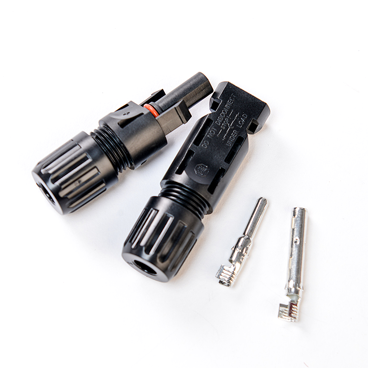 1000v DC Solar Pv Cable 4.0mm2 Conductor Material Copper with IP67 Protection Degree and Pv004 Crimping Tool