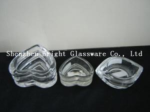 China Romantic shape glass candle holder with love wholesale
