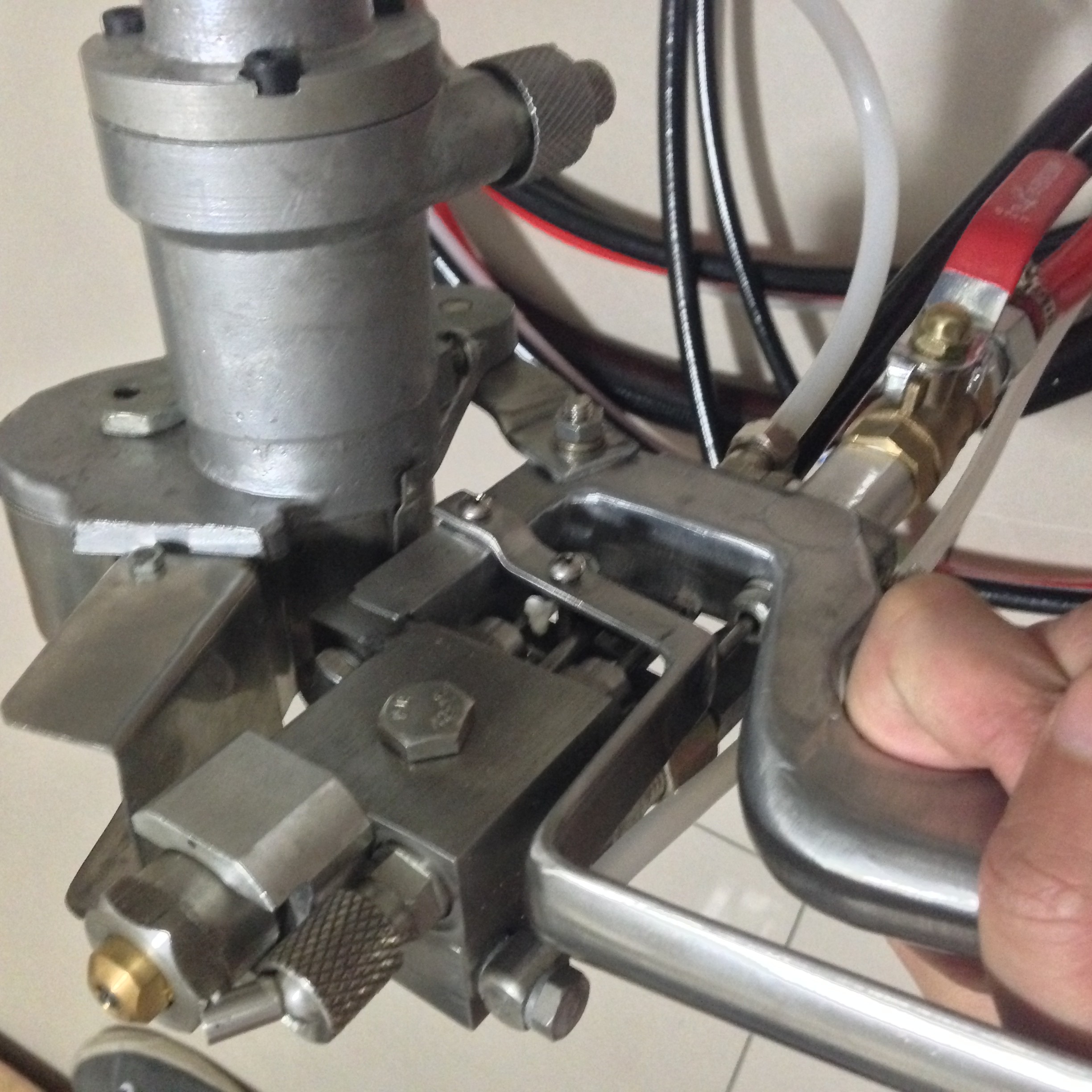 resin spray gun skills training--customer from Kazakhstan