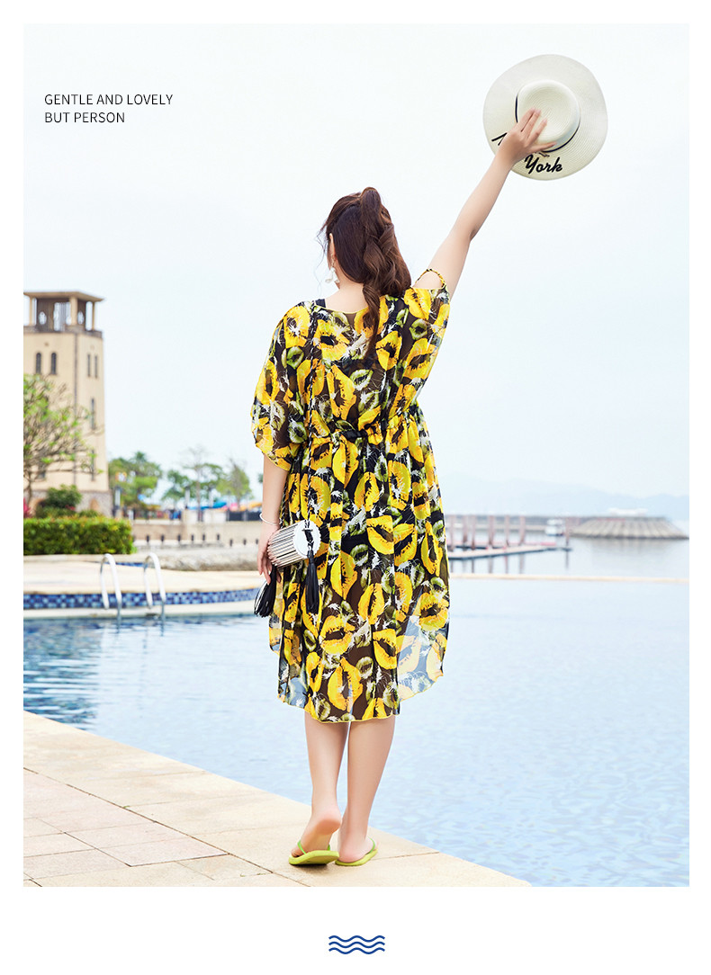 style bikini three-piece swimsuit female blouse sunscreen gather Korean version of the corner hot spring swimsuit