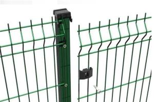 China 3mm-6mm Curved Welded Wire Fence Triangle Bending Fence Panels wholesale