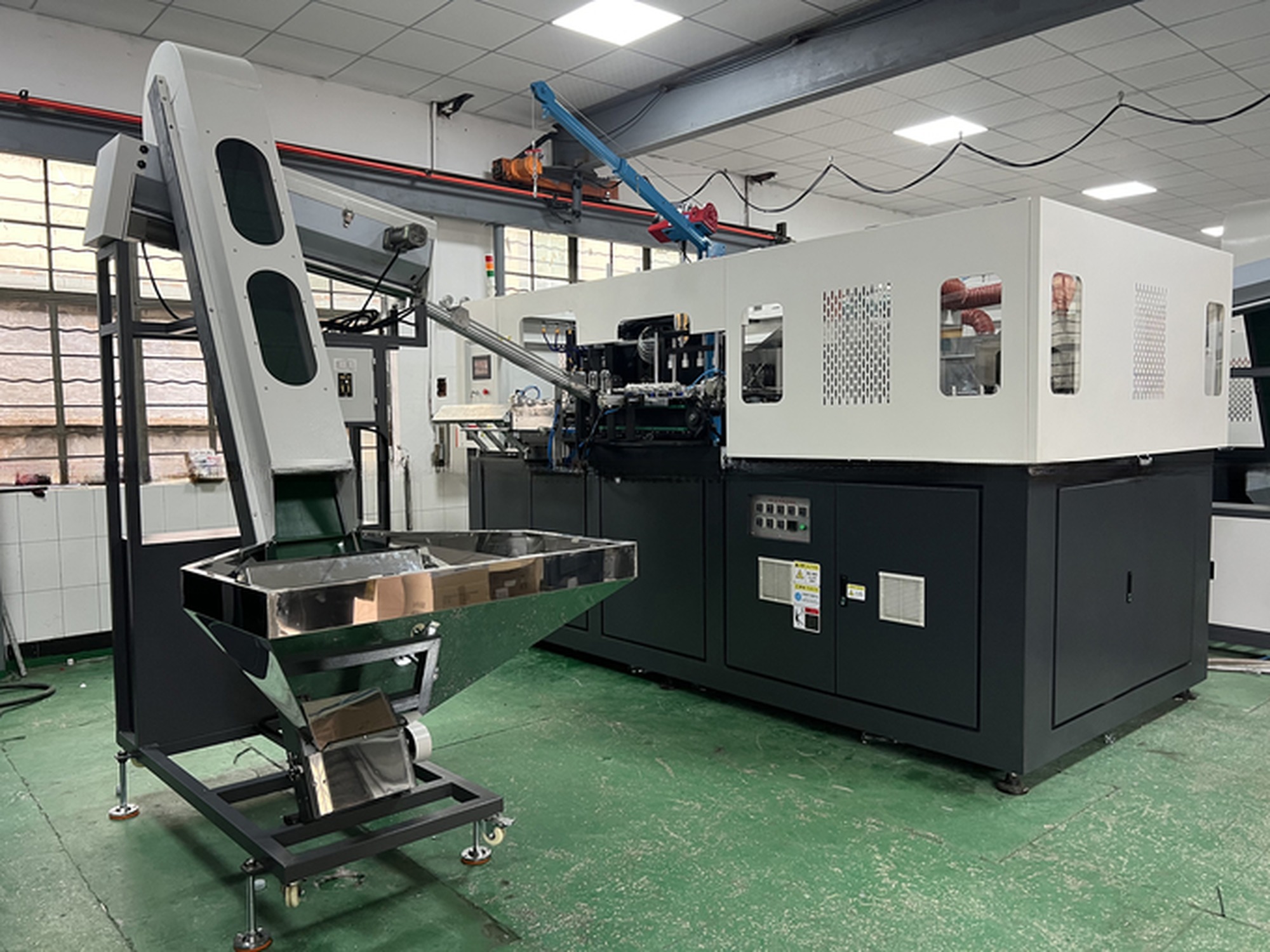 Max. Bottle Height 380mm Four Cavities Blow Moulding Machine for Plastic Bottles