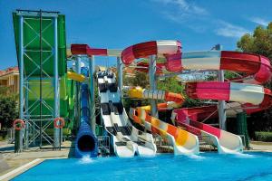China 1 Person Outdoor Child Park Fiberglass Slides Water Sports And Enterrainment wholesale