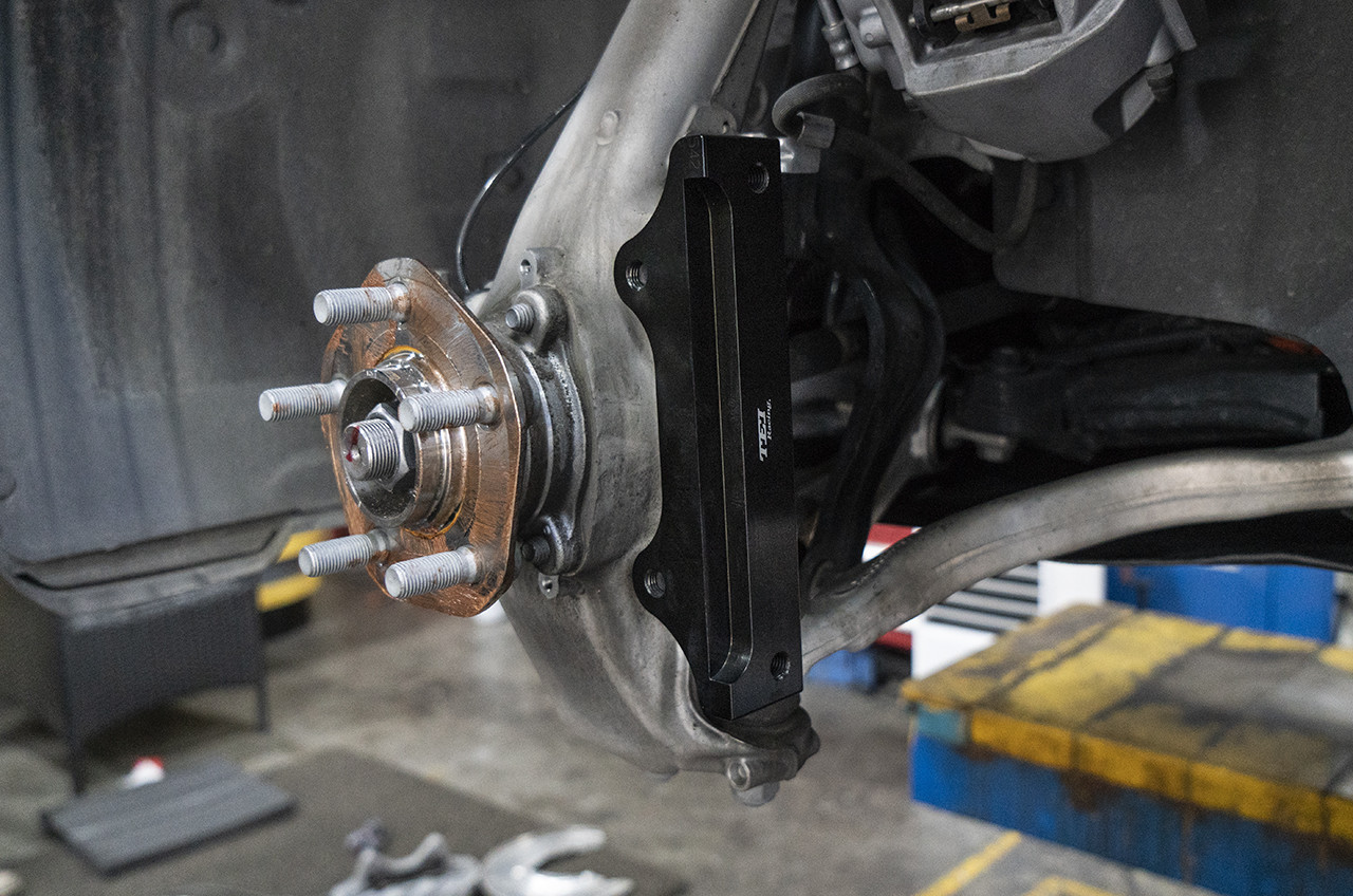 BBK For Tesla Model 3 6 Piston Big Brake Kit 19 Inch Wheel Size
