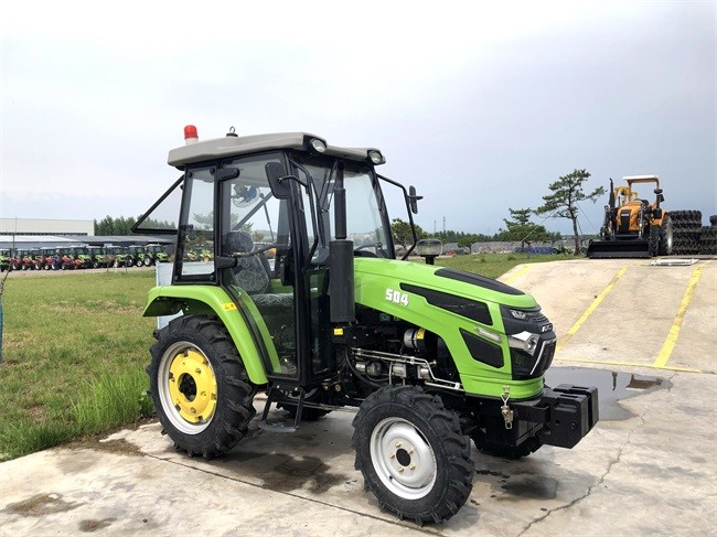 High Efficiency Agriculture Farm Tractor 50 Hp Four Wheeled Tractor HT504-E