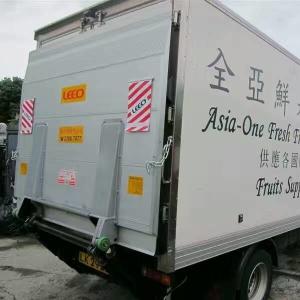 China 2500kg Heavy Lorry Tail Gate 2.4m Hydraulic Tail Lift Vertically wholesale