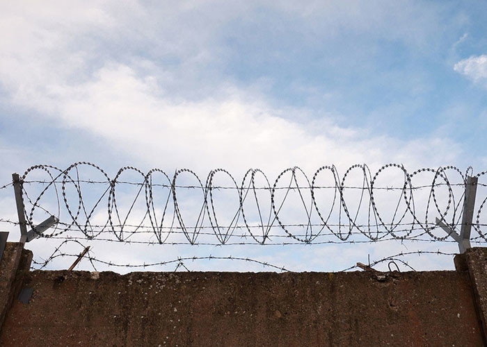 2024 KN Protect Fence Razor Barbed Wire Mesh 2.5mm In Kenya South Africa Zimbabwe