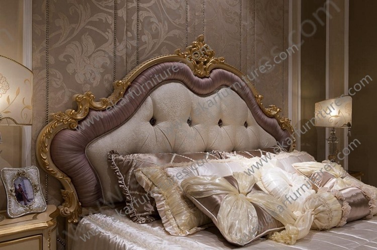 2015 New Design Dubai Furniture Classic Gold Hand Carved King Bed FB-168