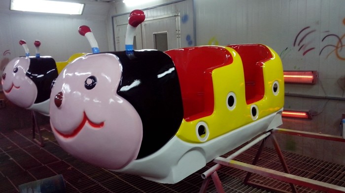 12 Seats Capacity Carousel Carnival Ride With FRP And Galvanized Steel Material