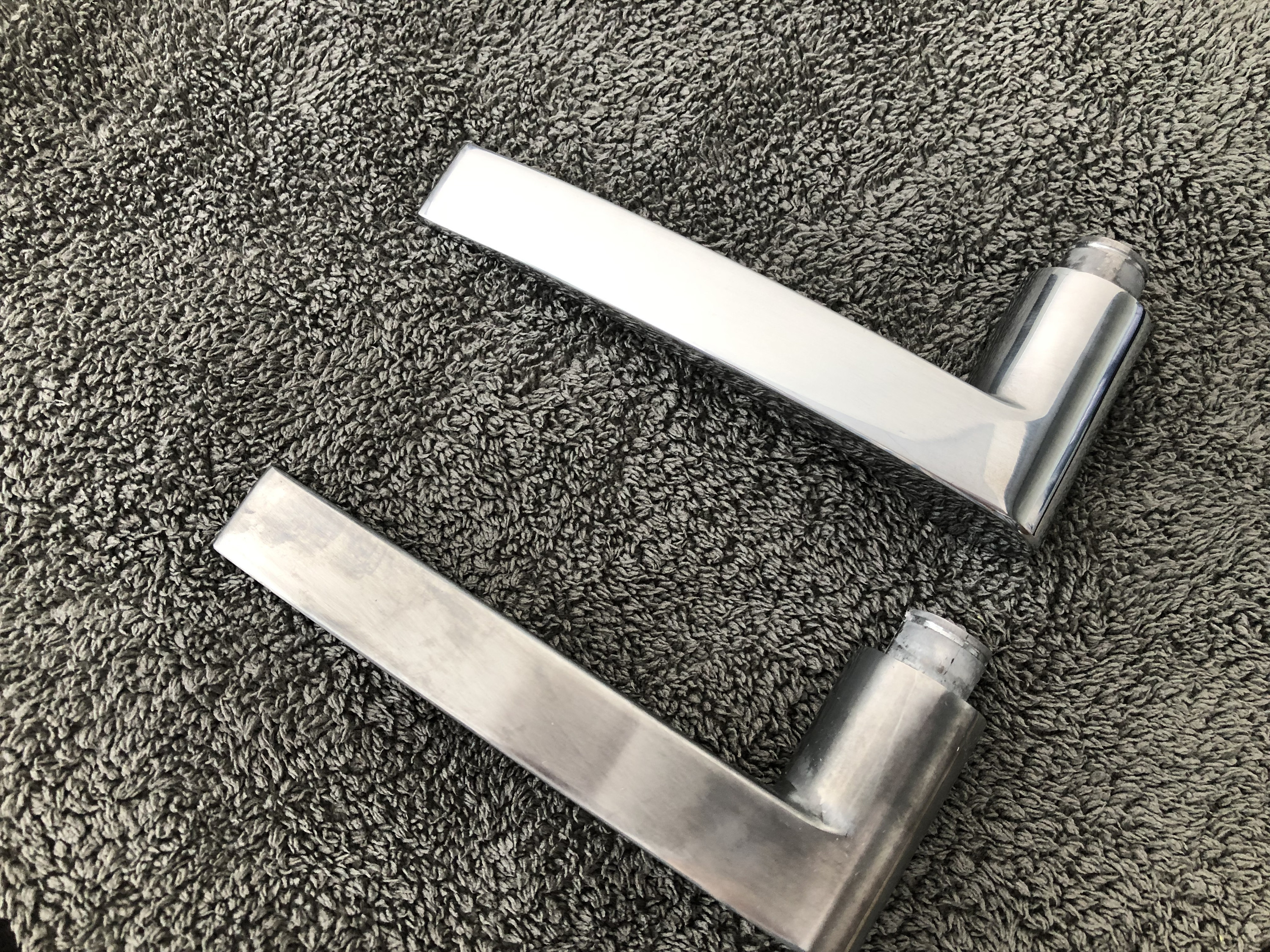High Flexibility CNC Polishing Machine For Door Handle With Two Or Four Stations Simultaneous Operation