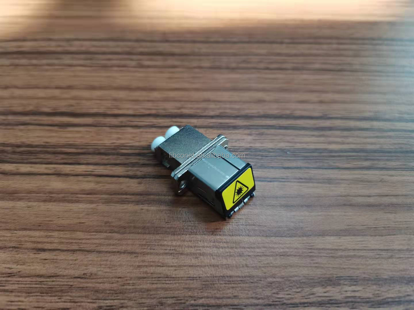 FTTH Fiber Optic Adapter Simplex/Duplex SC/LC/FC/St/Mu/MTRJ/MPO Metal Transfer Adapter