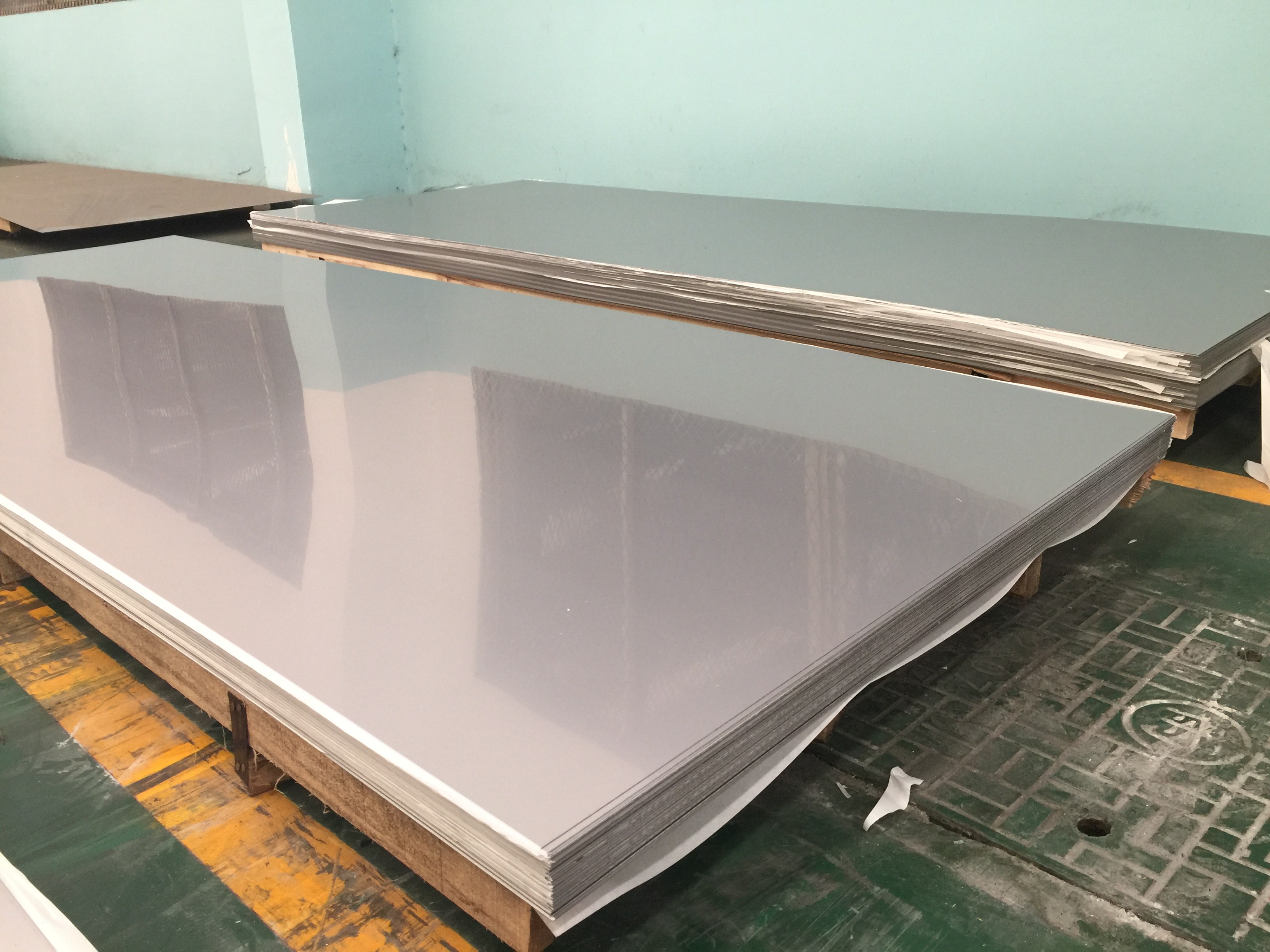 Cold Rolled 2205 Inox Stainless Steel Sheet Duplex Steel Sheet 2b Ba Hl Mirror 1500*3000mm